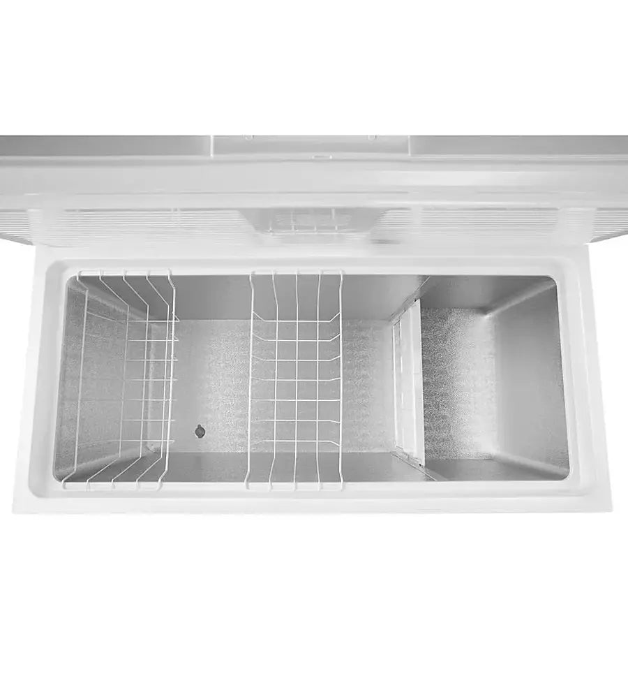 Amana 484L AZC5216LW 55 Inch Chest Freezer 16 cu. ft