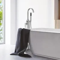 Chrome curved square freestanding bath faucet