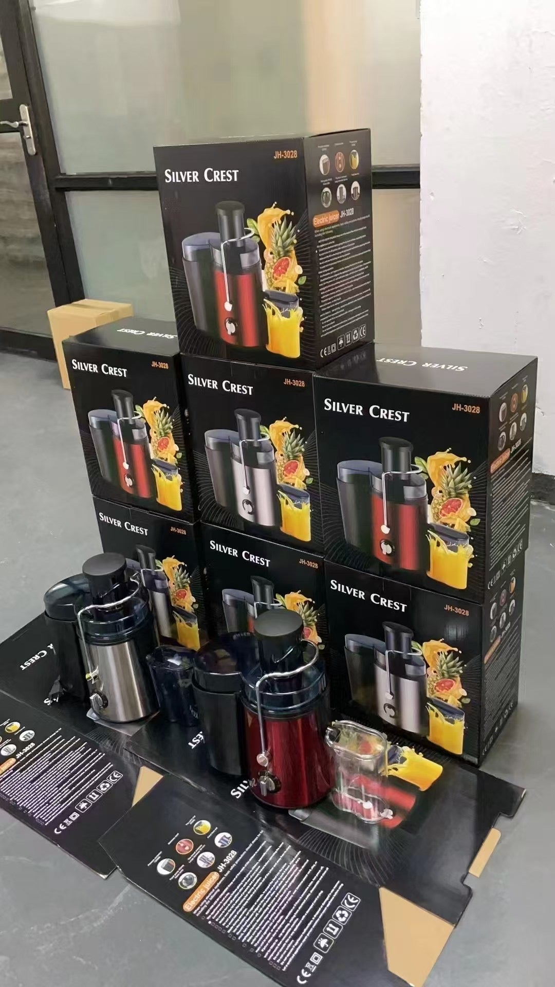 SC-1987 Electric Juice Extractor - Silver/Black