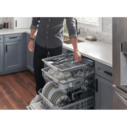 LG Electronics 24-inch Top Control Smart Dishwasher in Smudgeproof Stainless Steel with One Hour Wash & Dynamic Heat Dry TrueSteam® Cleaning, Adjustable 3rd Rack