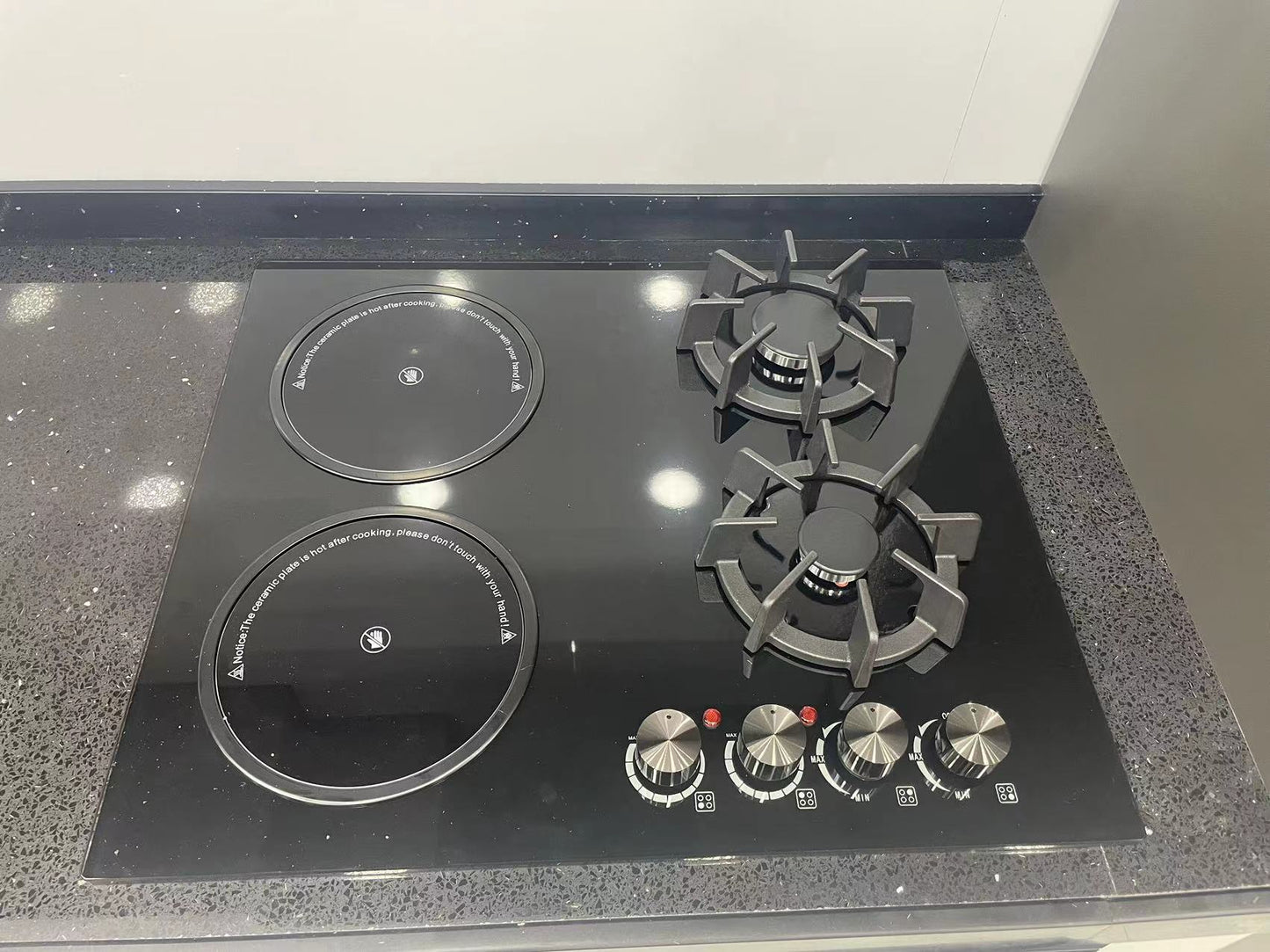 Built-In Smooth Surface Gas and Electric Cooktop with 2 Gas and 2 Electric Burner