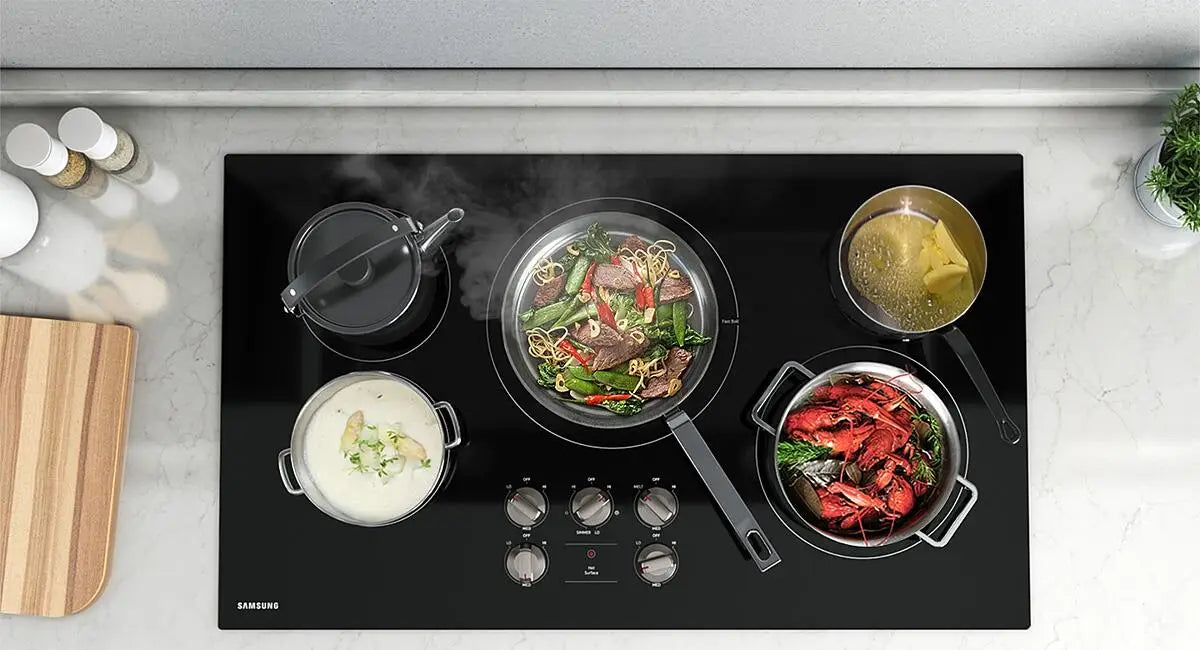 Samsung 30-inch Radiant Electric Cooktop in Black with 4 Elements