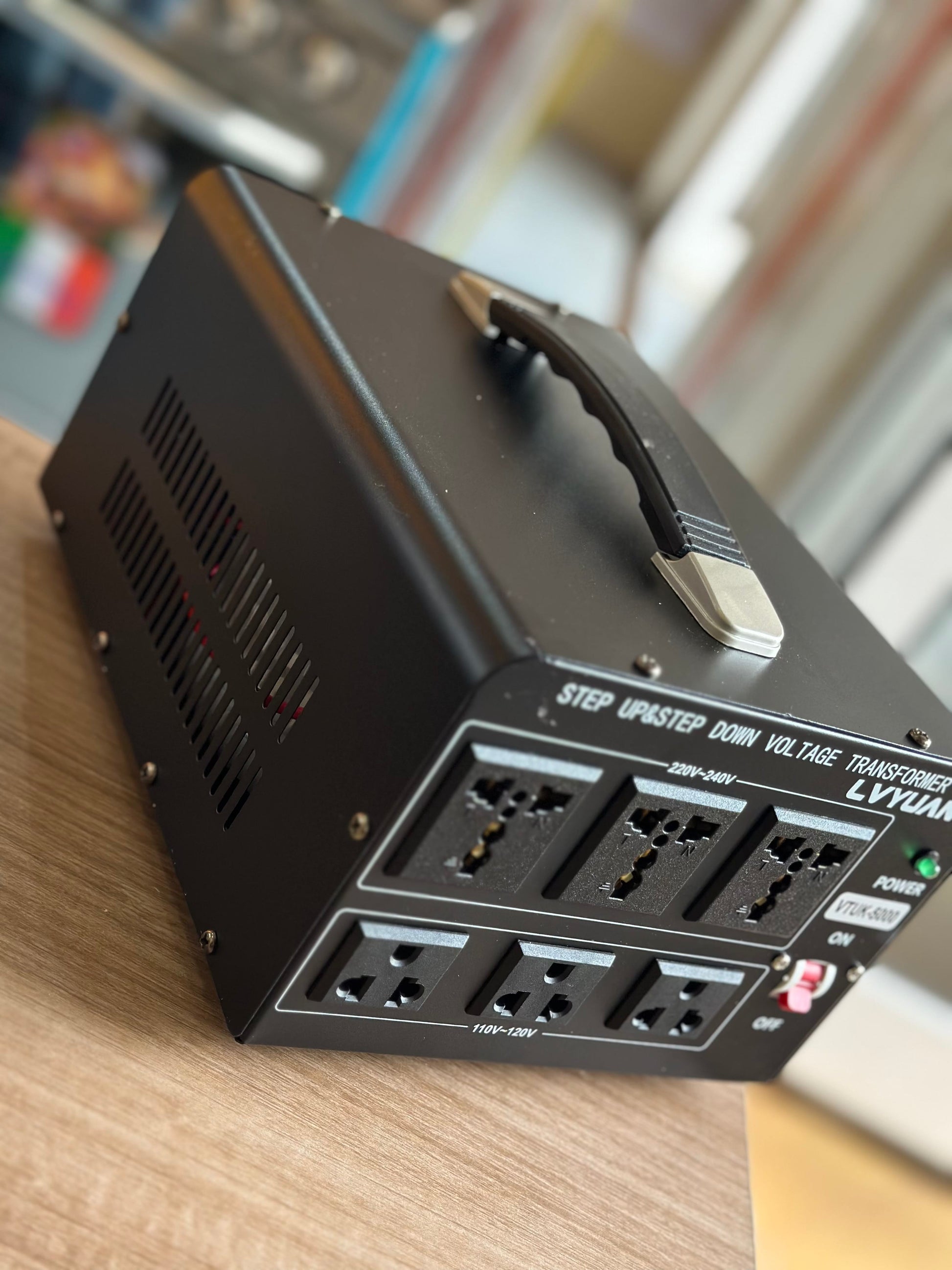 CAAB Home Delight 3000 Watt Voltage Converter Transformer