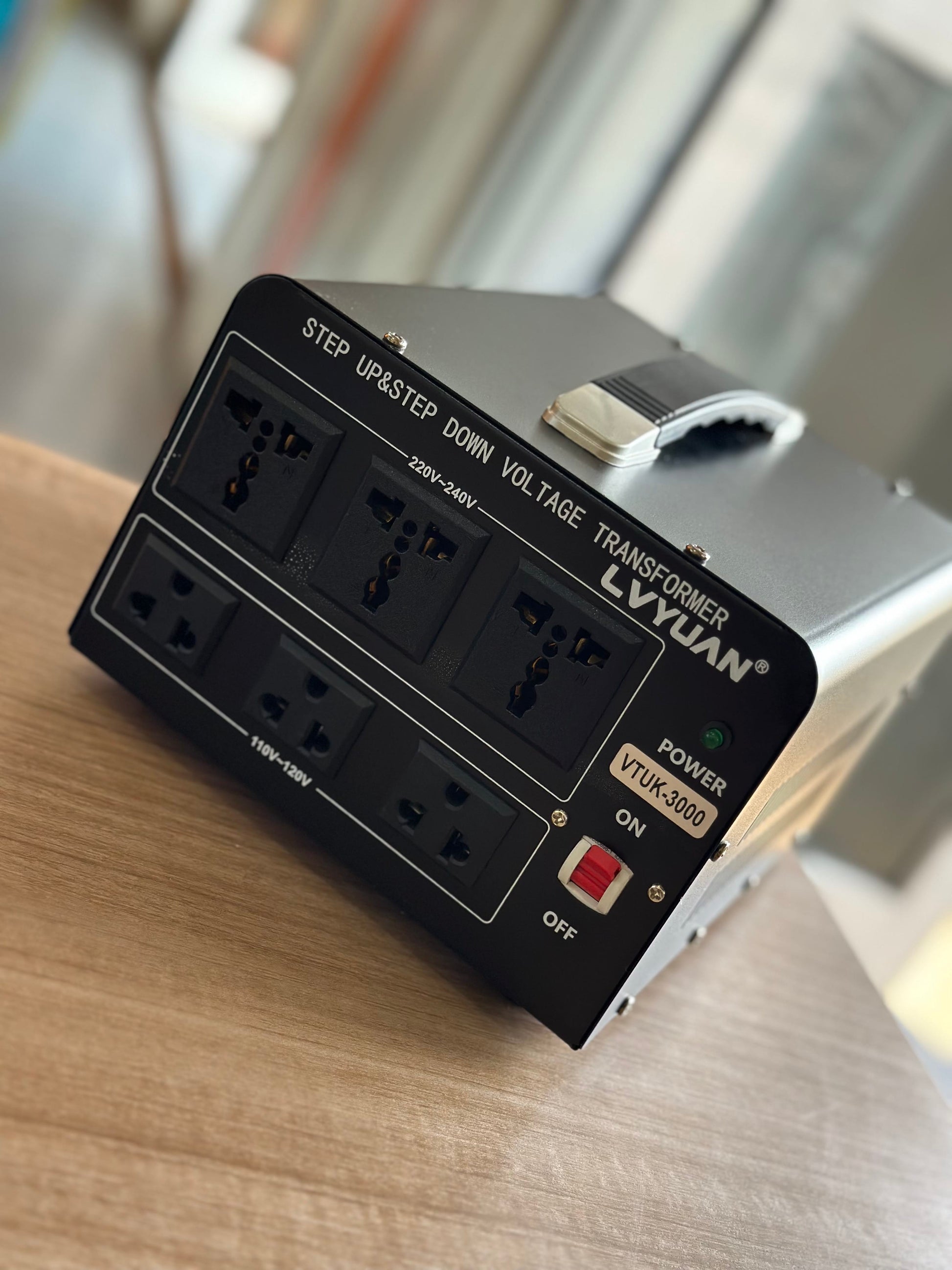 CAAB Home Delight 3000 Watt Voltage Converter Transformer