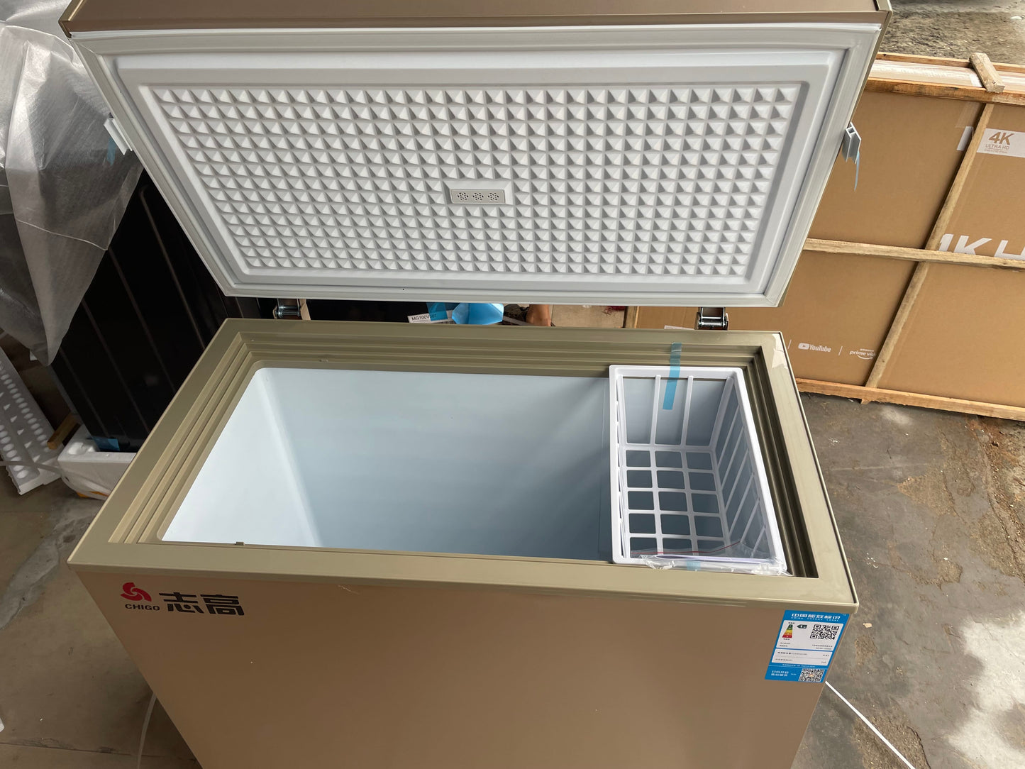 CAAB Home Delight CHIGO 200L Chest Freezer