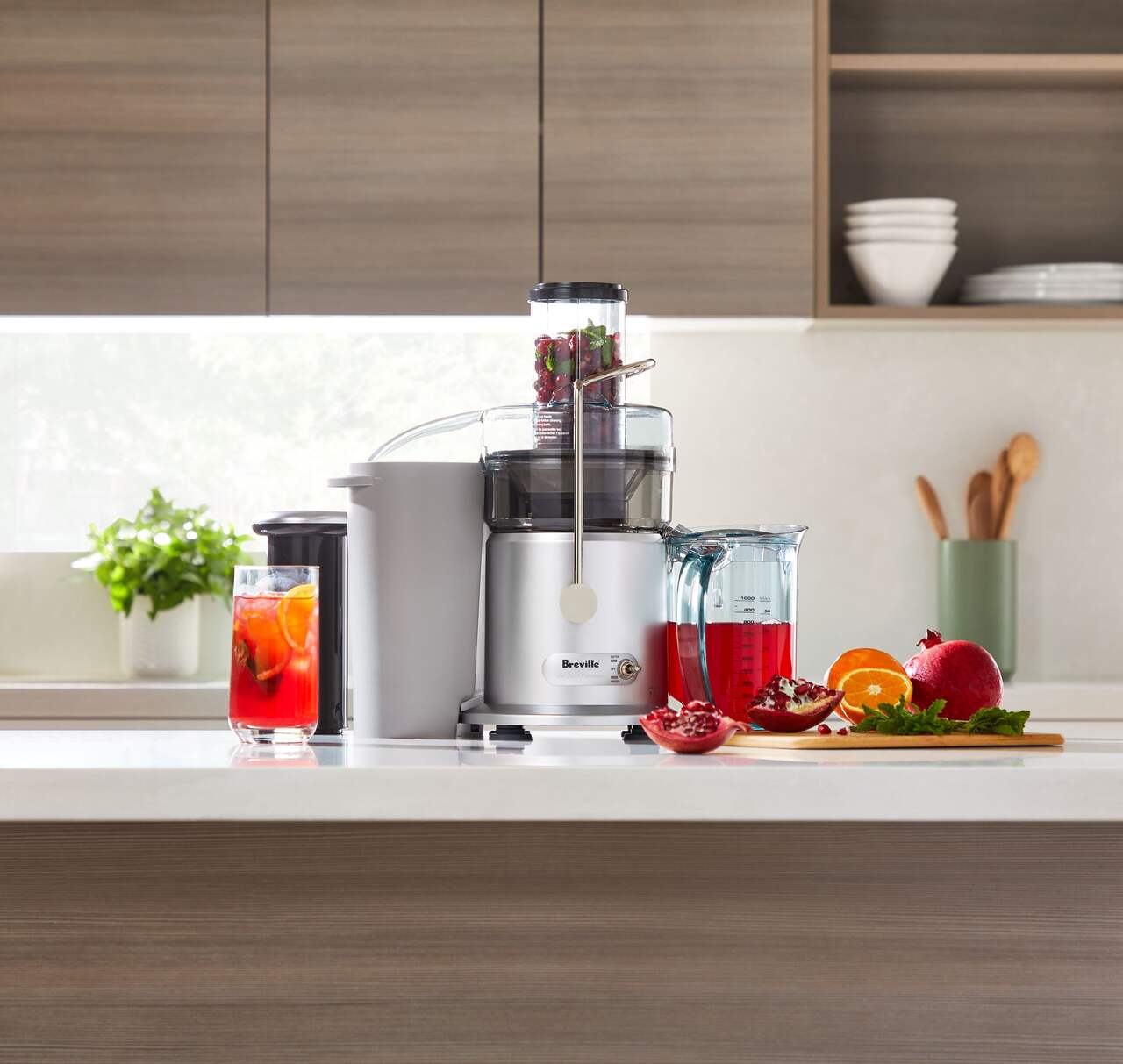 The Home Delight Breville Juice Fountain™ Plus Centrifugal Juicer, Silver